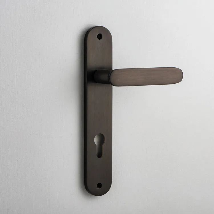 IVER BRONTE LEVER OVAL BACKPLATE