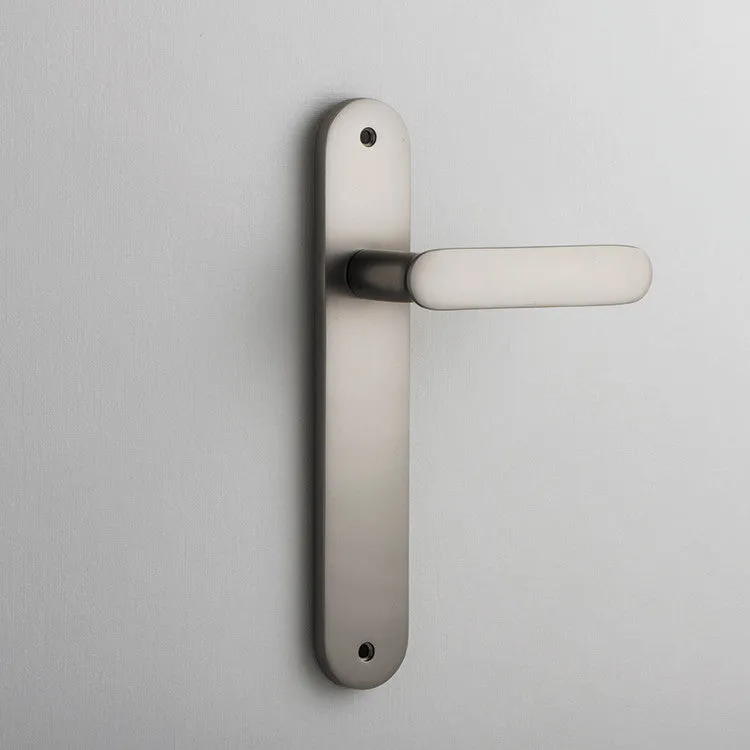 IVER BRONTE LEVER OVAL BACKPLATE